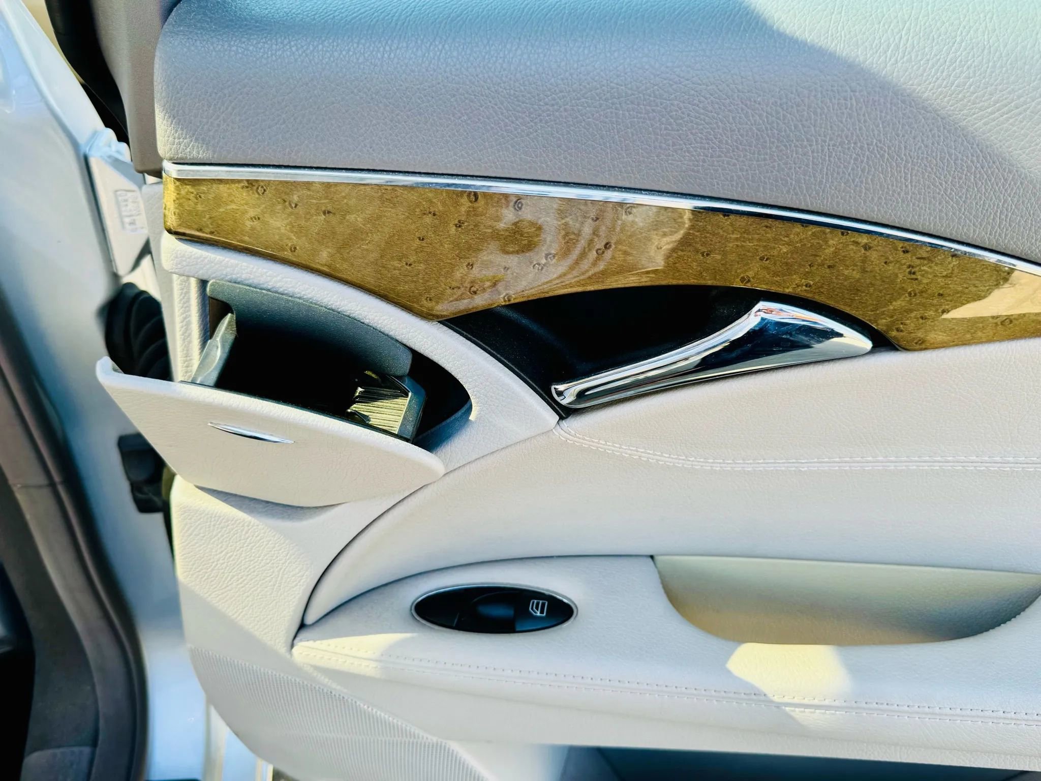 Used 2007 Mercedes-Benz E 350 Sedan image 40