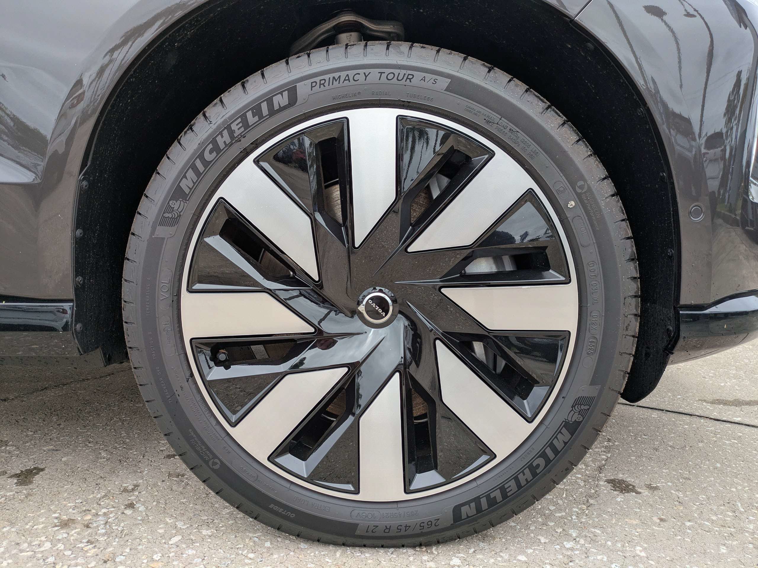 New 2025 Volvo EX90 Plus AWD/4WD image 11