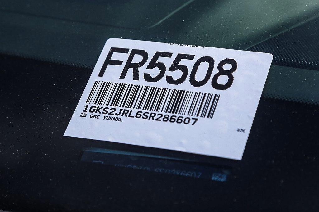 Used 2025 GMC Yukon XL Denali image 29