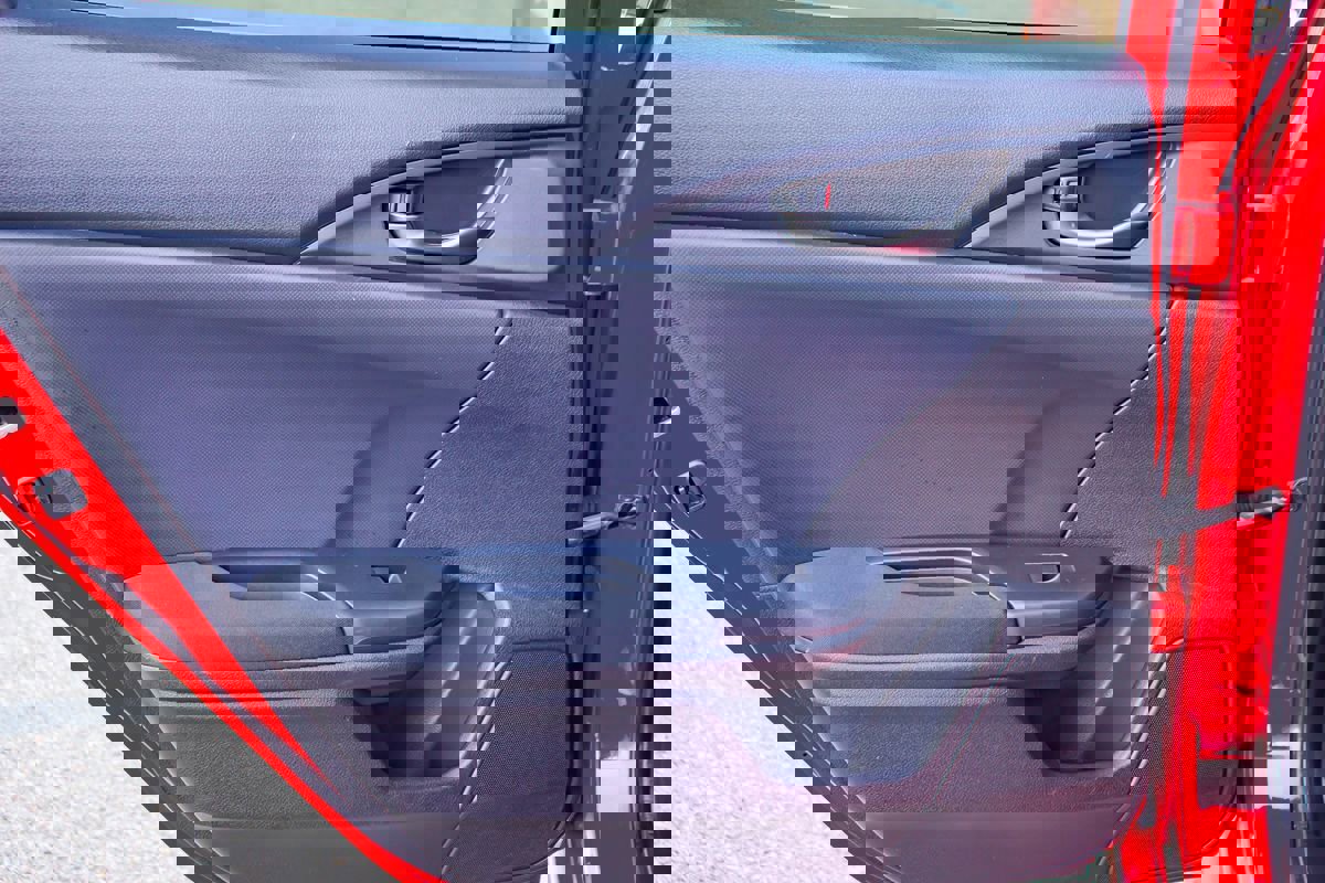 Used 2018 Honda Civic Sport image 16