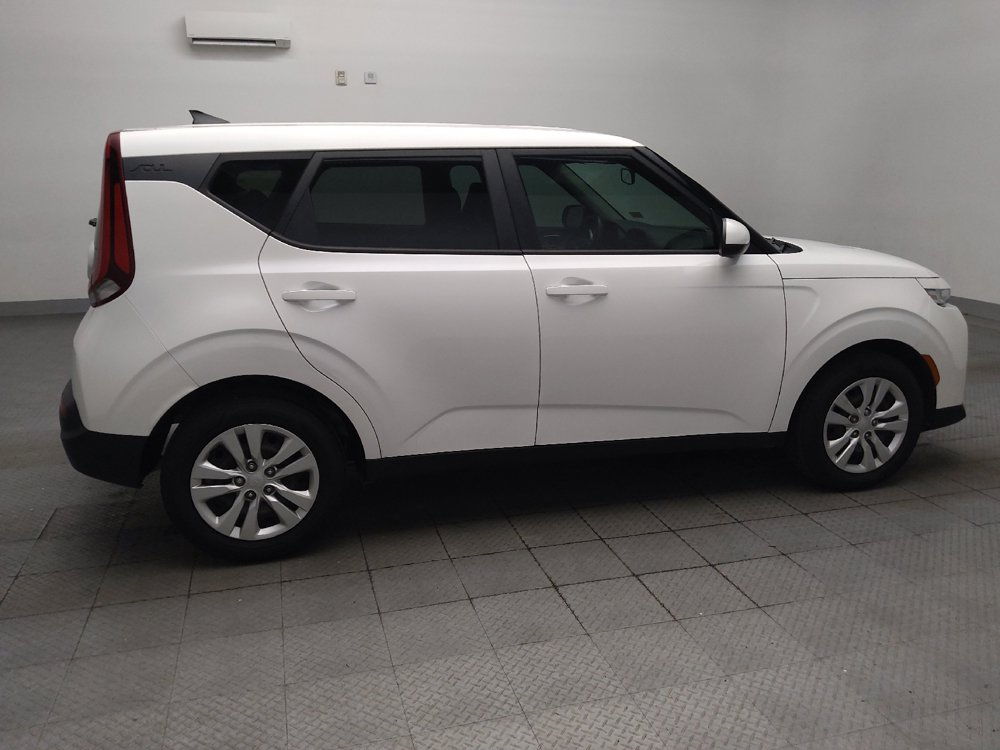 Used 2020 Kia Soul LX FWD image 10