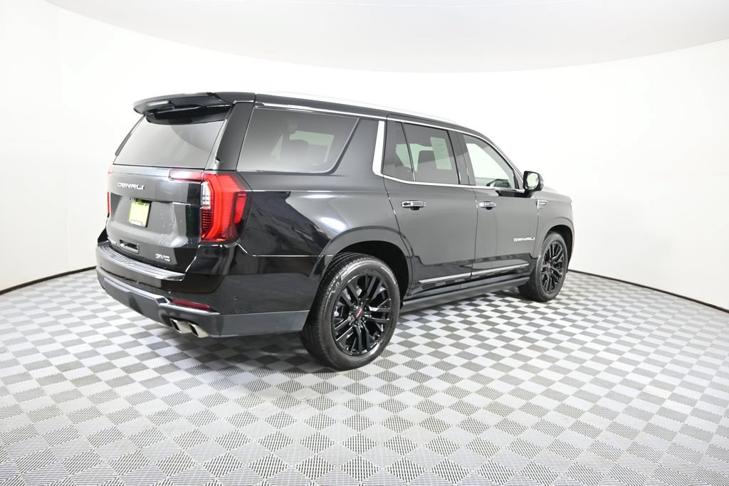 Used 2025 GMC Yukon Denali Ultimate AWD/4WD image 6