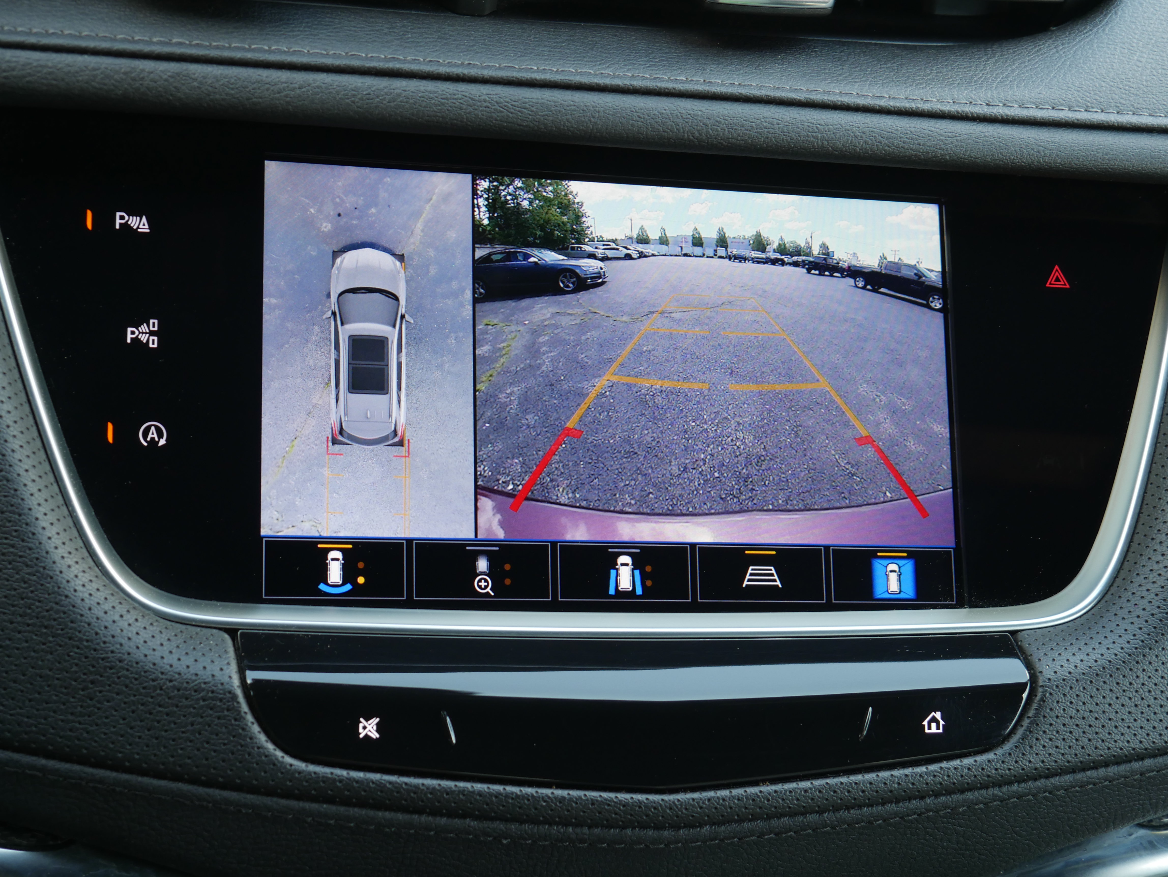 Certified 2022 Cadillac XT5 Sportv w/ Technology Package AWD/4WD image 18