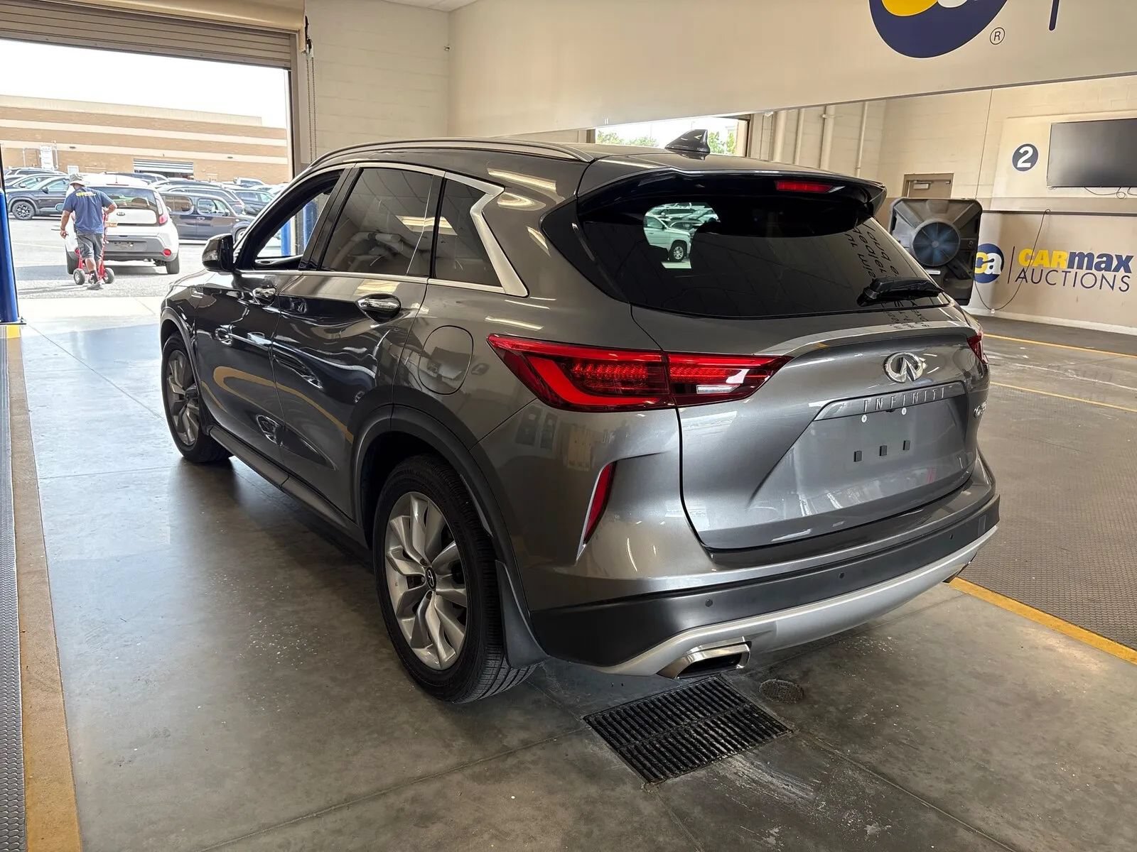Used 2021 INFINITI QX50 Luxe FWD image 5