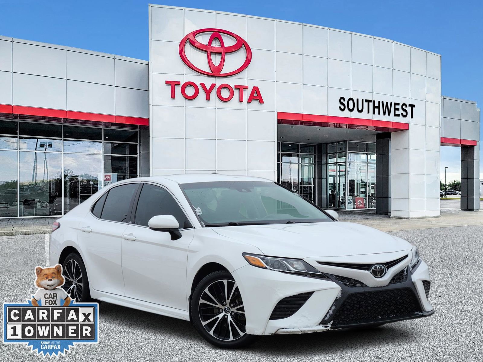 Used 2018 Toyota Camry SE