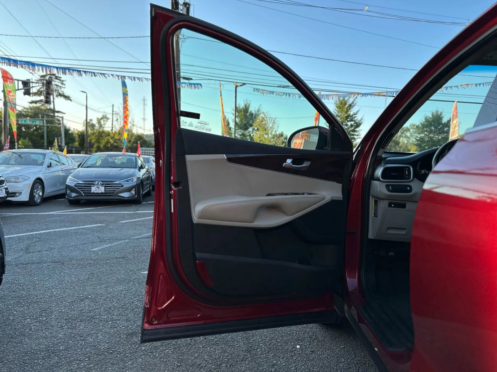 Used 2016 Kia Sorento LX w/ LX Convenience Package image 11