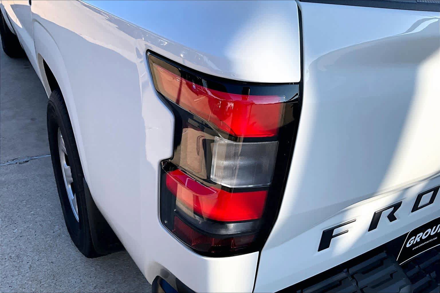 Used 2022 Nissan Frontier S w/ Technology Package RWD image 27