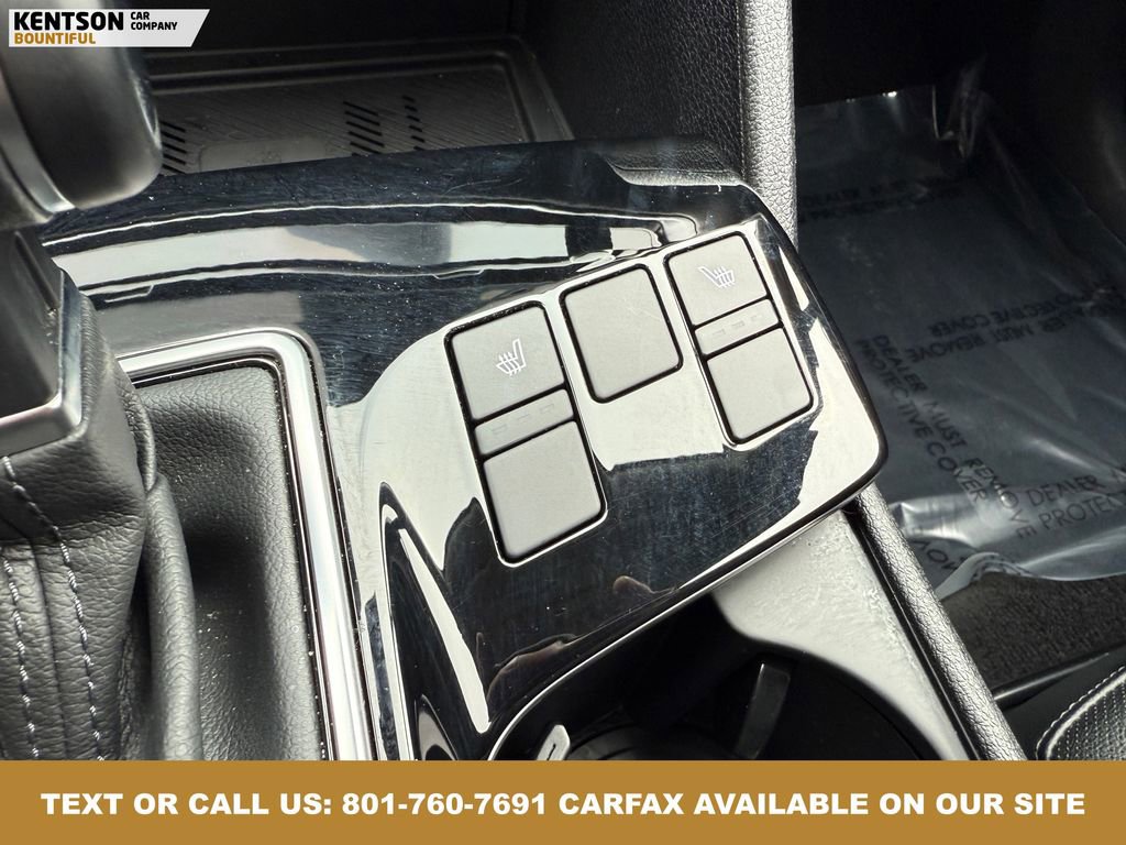 Used 2025 Kia Sportage EX image 25