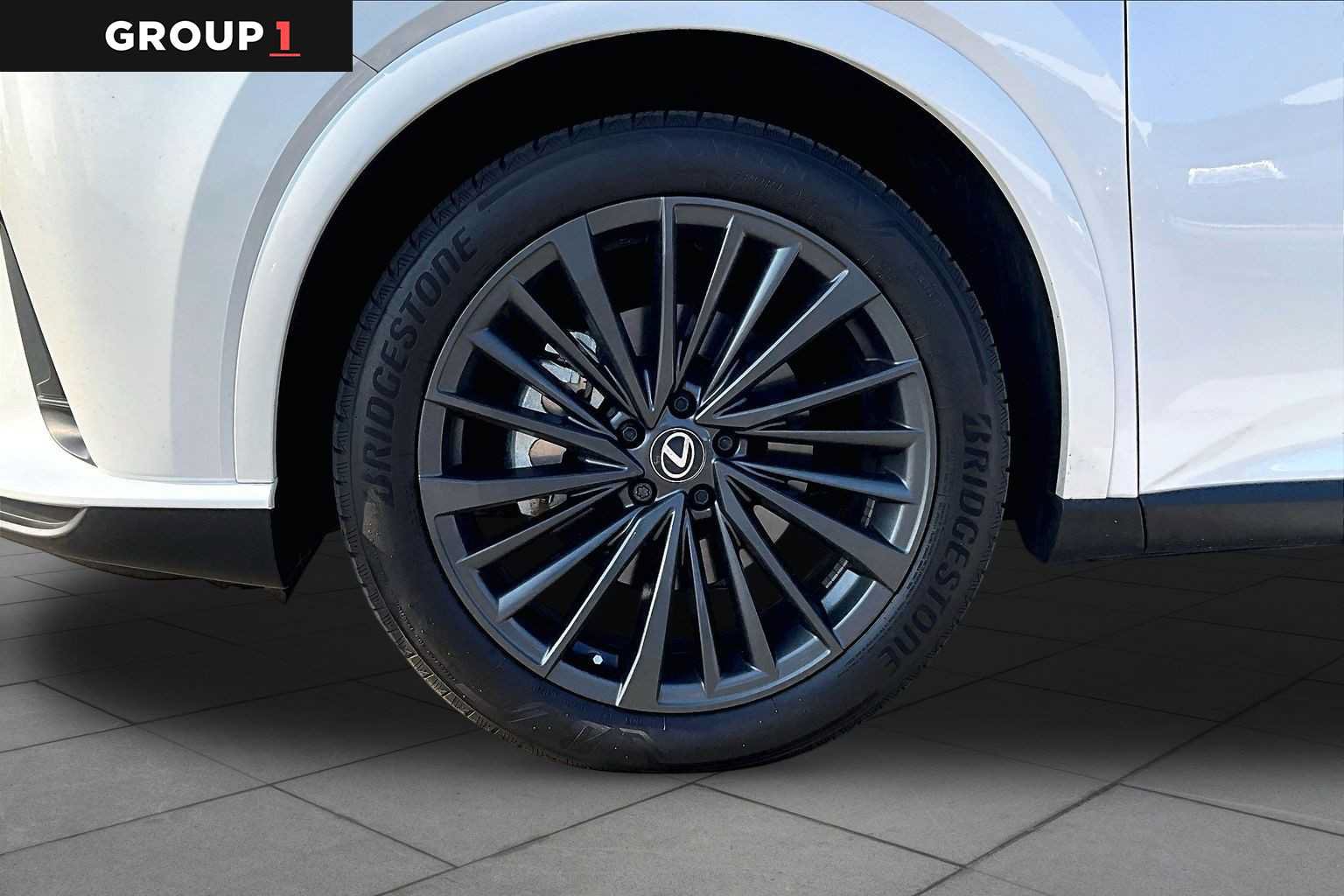 Certified 2025 Lexus RX 350 Premium w/ Convenience Package FWD image 9