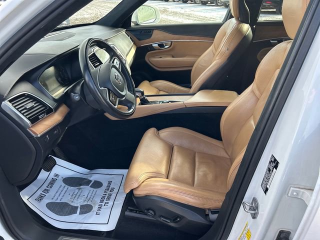 Used 2019 Volvo XC90 T6 Inscription w/ Luxury Package image 9