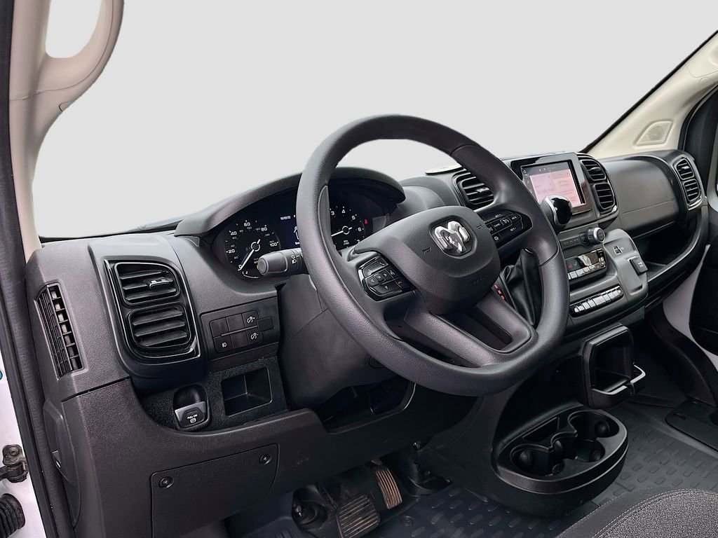 Used 2024 RAM ProMaster 2500 w/ Convenience Group image 9