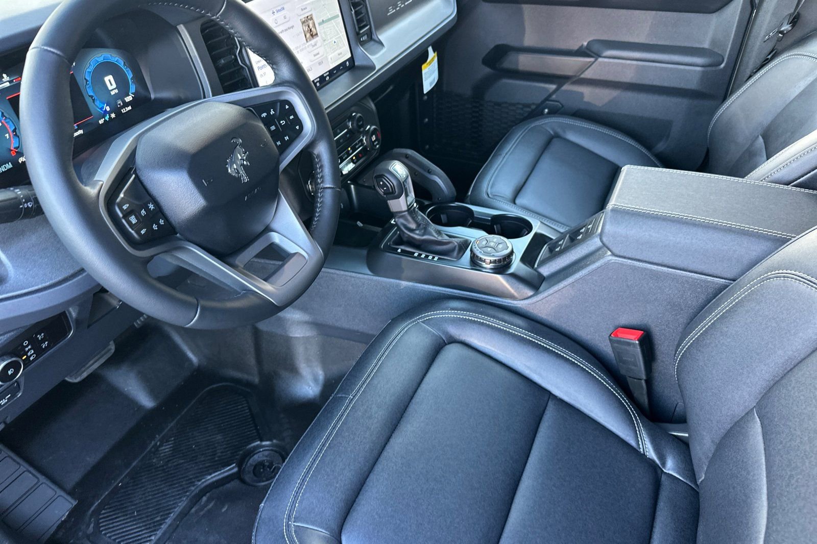 New 2025 Ford Bronco Badlands image 10