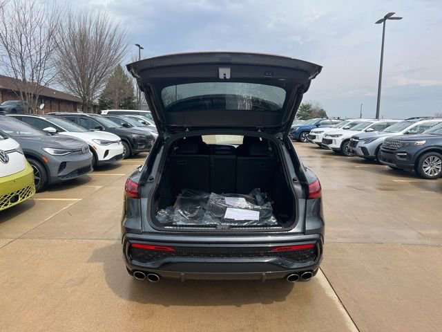New 2026 Audi SQ5 Premium Plus image 10