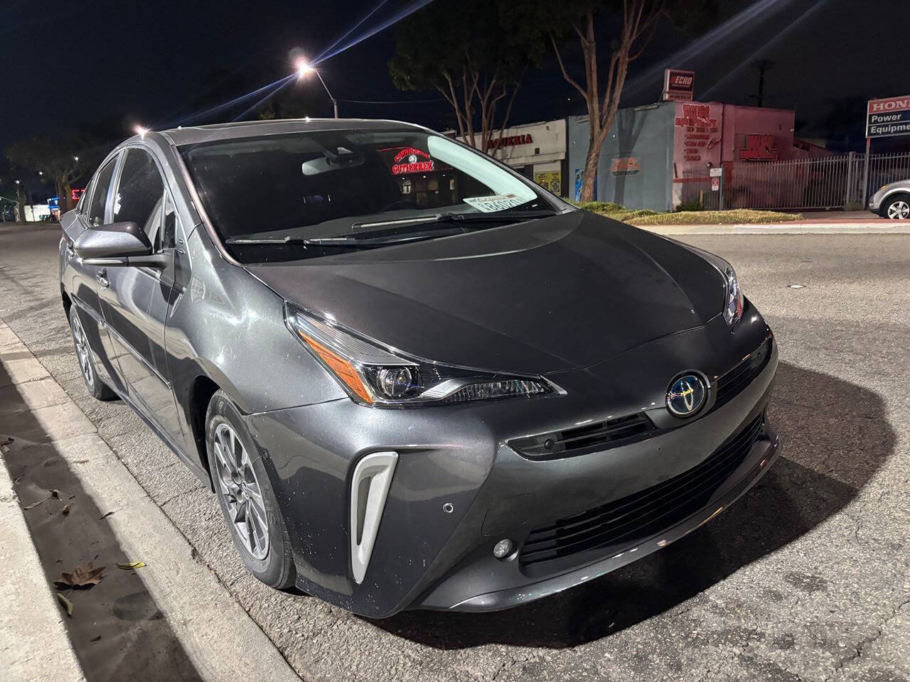 Used 2022 Toyota Prius XLE w/ Advanced Technology Package FWD image 11