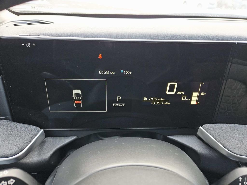 Used 2025 Nissan Kicks SV w/ Charging Package image 21