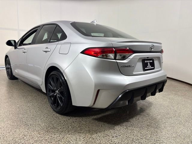 Used 2024 Toyota Corolla SE FWD image 11
