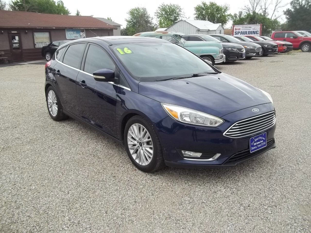 Used 2016 Ford Focus Titanium w/ Titanium Cold Weather Package FWD image 7