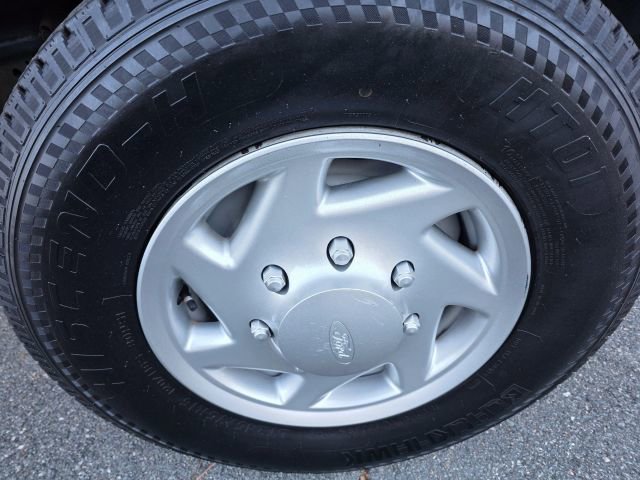 Used 2011 Ford E-250 and Econoline 250 w/ PWR Group image 10