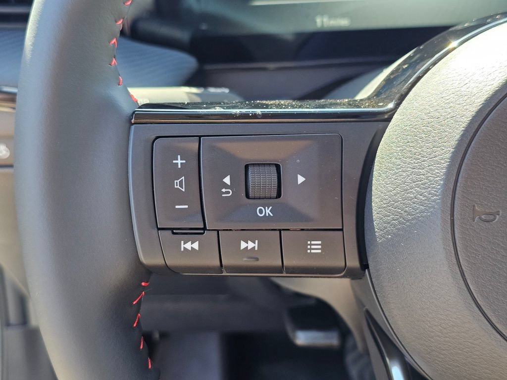 New 2026 Nissan Kicks SR w/ SR Premium Package AWD/4WD image 34