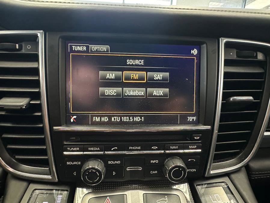 Used 2016 Porsche Panamera GTS image 50