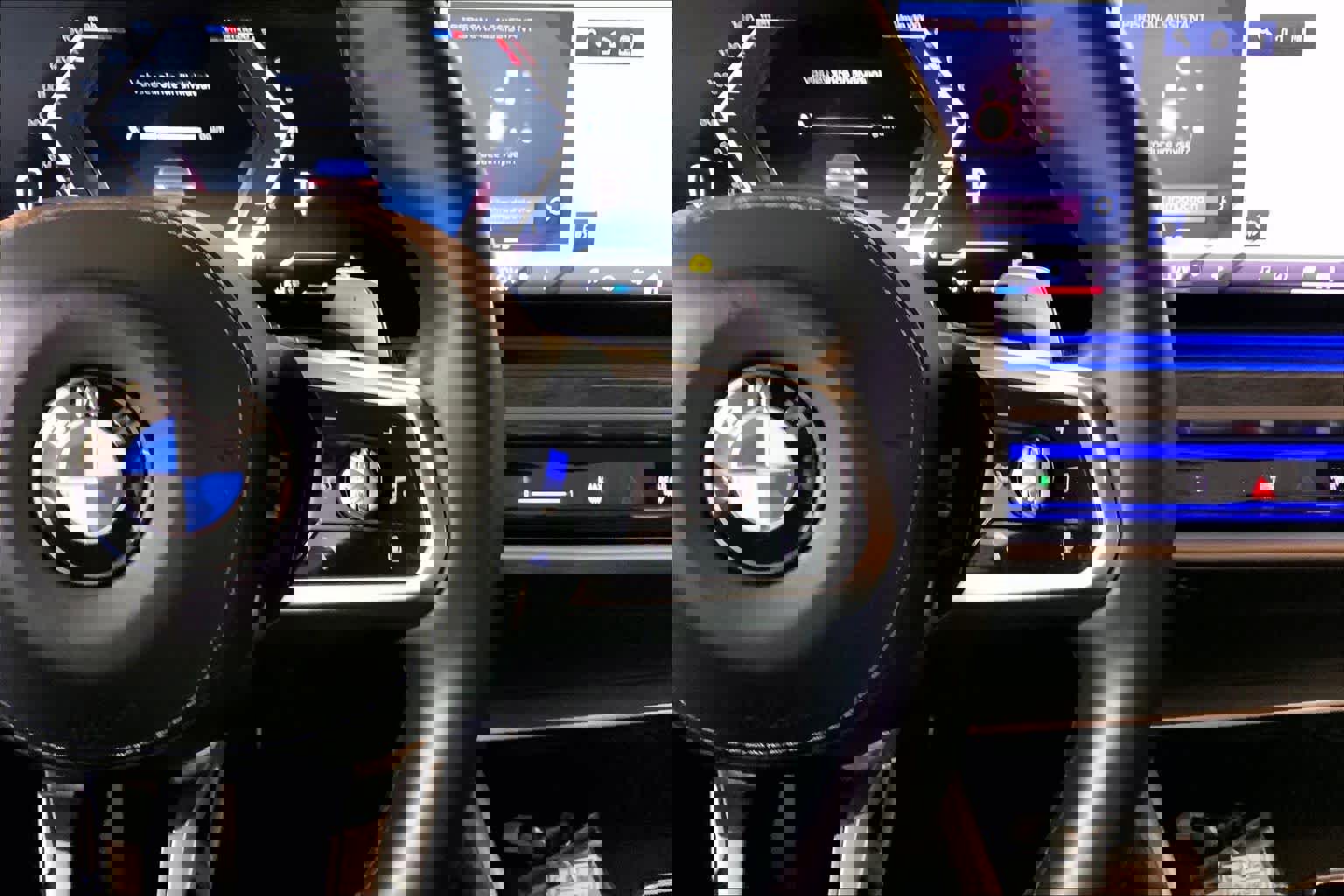 Certified 2023 BMW 760i xDrive AWD/4WD image 24