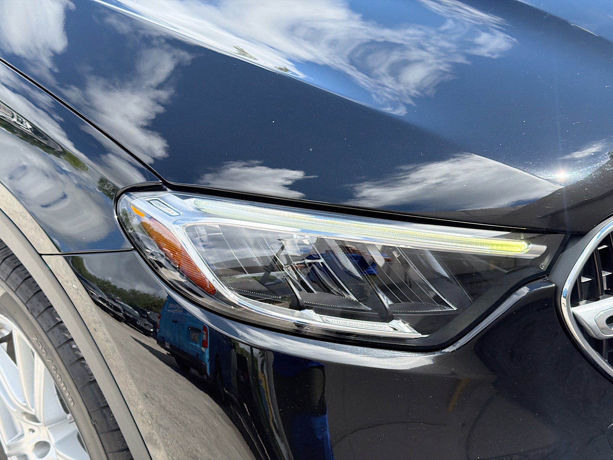 Used 2023 Mercedes-Benz GLC 300 w/ Exclusive Trim Package image 33