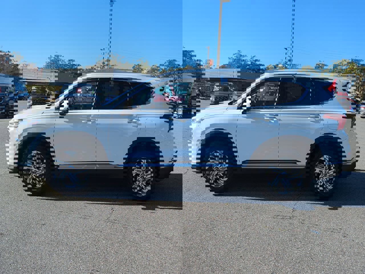 Used 2023 Hyundai Santa Fe SEL w/ Premium Package image 7