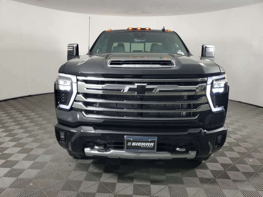 New 2026 Chevrolet Silverado 3500 High Country w/ Technology Package AWD/4WD image 9
