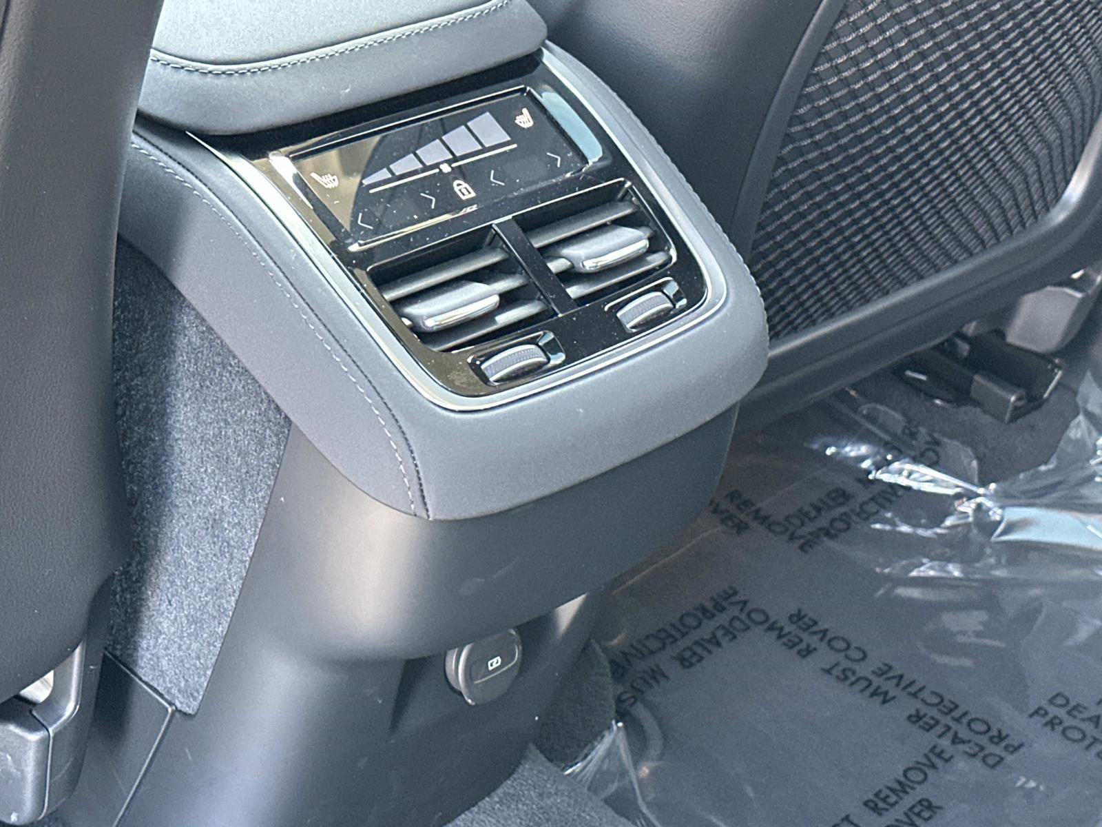 Certified 2026 Volvo XC90 B5 Plus image 22