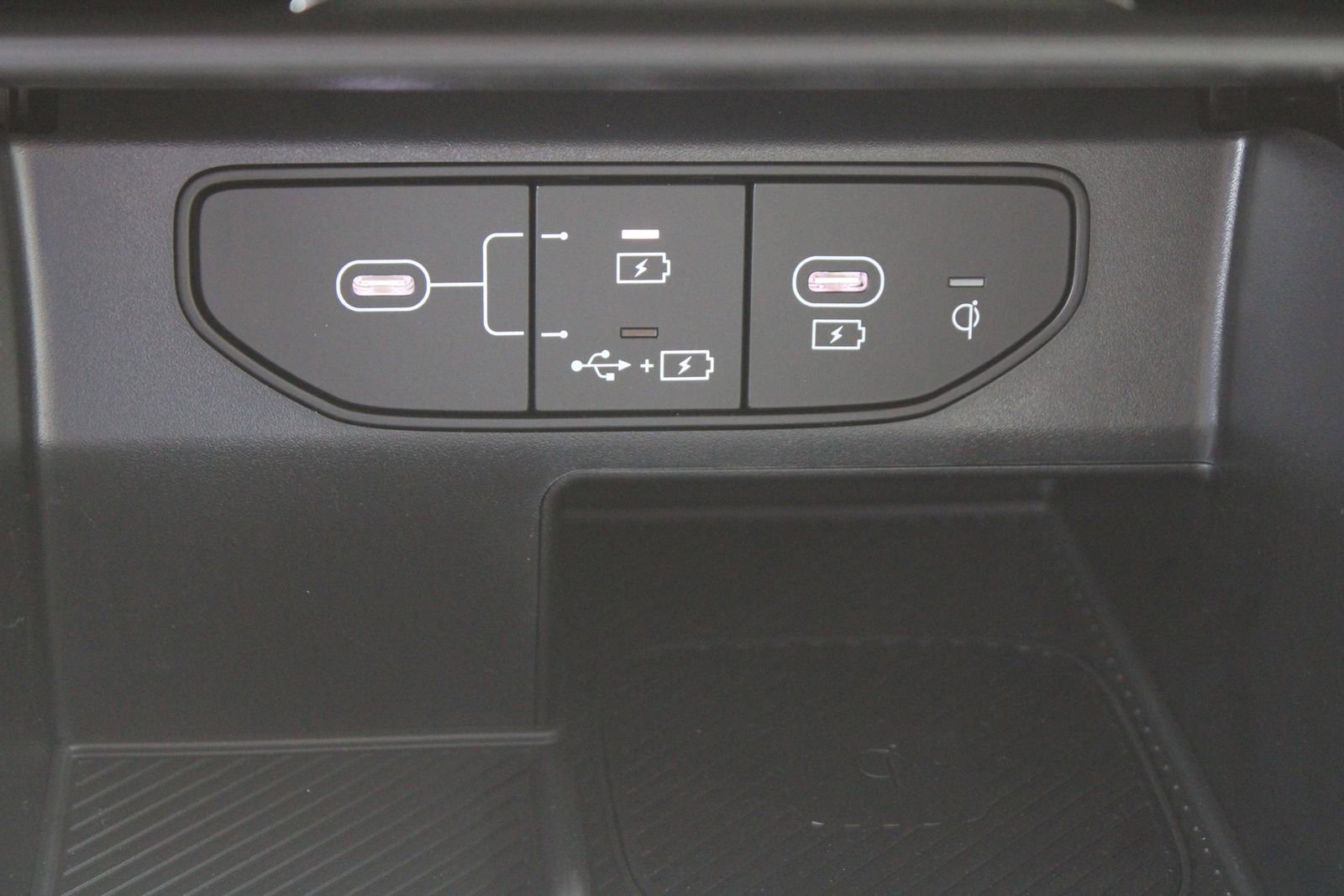 Certified 2025 Kia Sorento EX w/ EX Panoramic Sunroof Package image 43