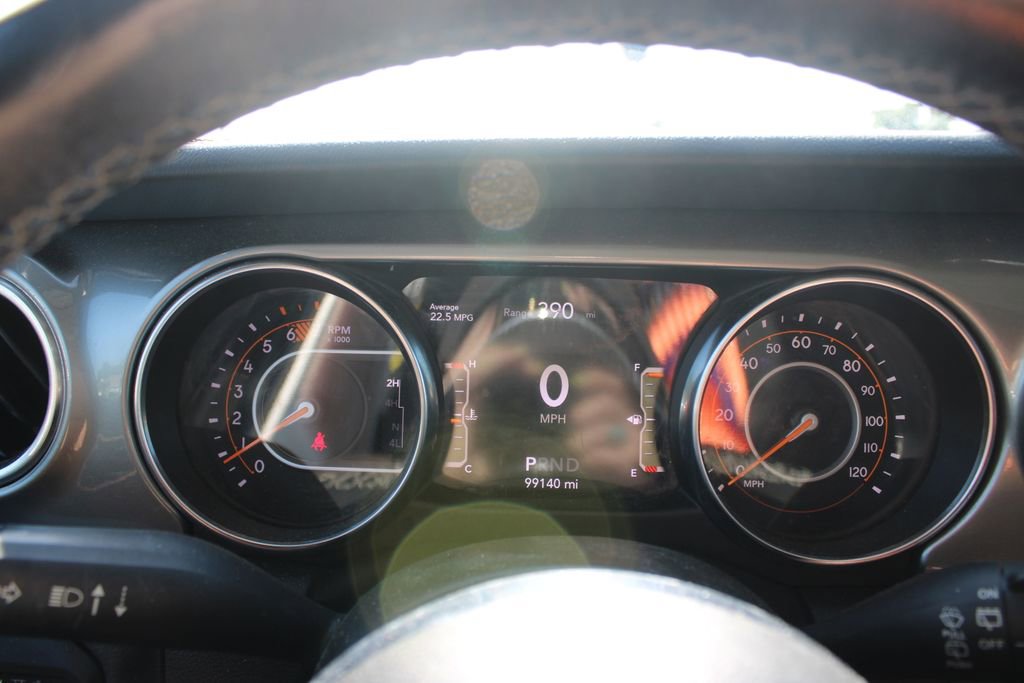 Used 2020 Jeep Wrangler Unlimited Sahara image 16