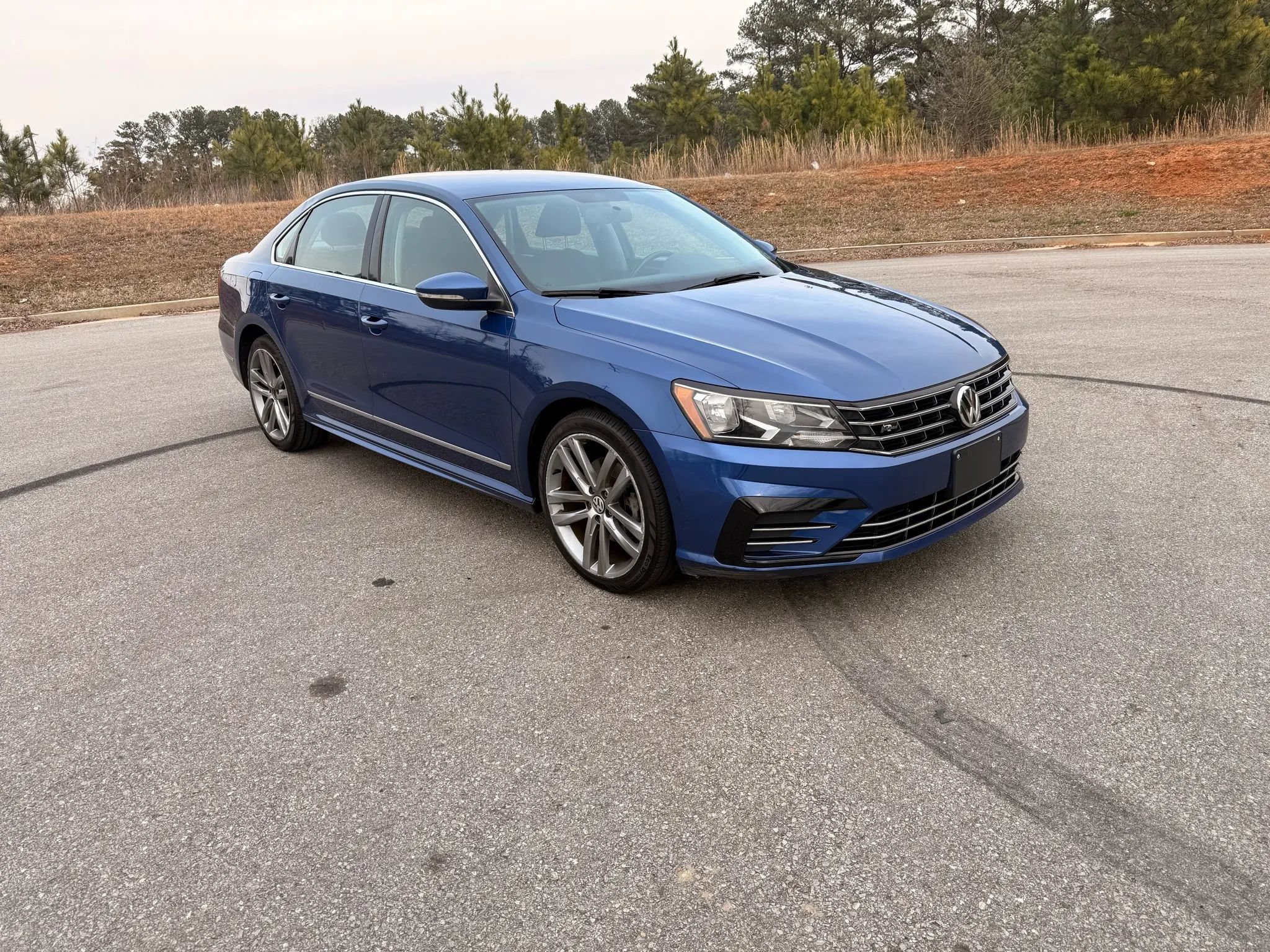 Used 2016 Volkswagen Passat 1.8T R-Line FWD image 8