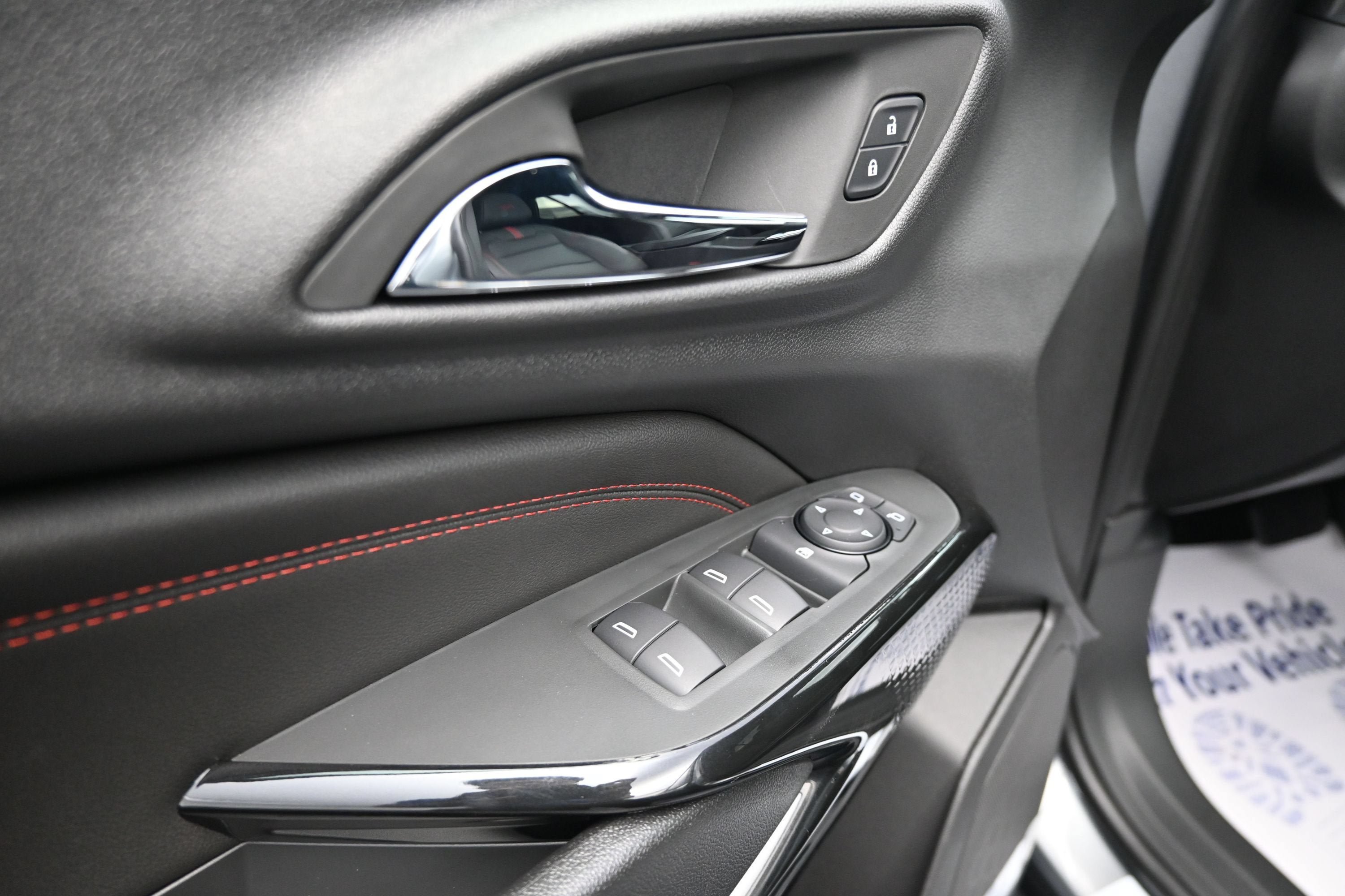 New 2026 Chevrolet Trax RS w/ Sunroof Package FWD image 27