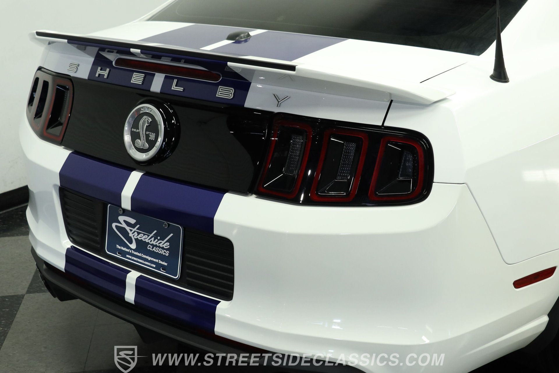 Used 2014 Ford Mustang Shelby GT500 RWD image 25