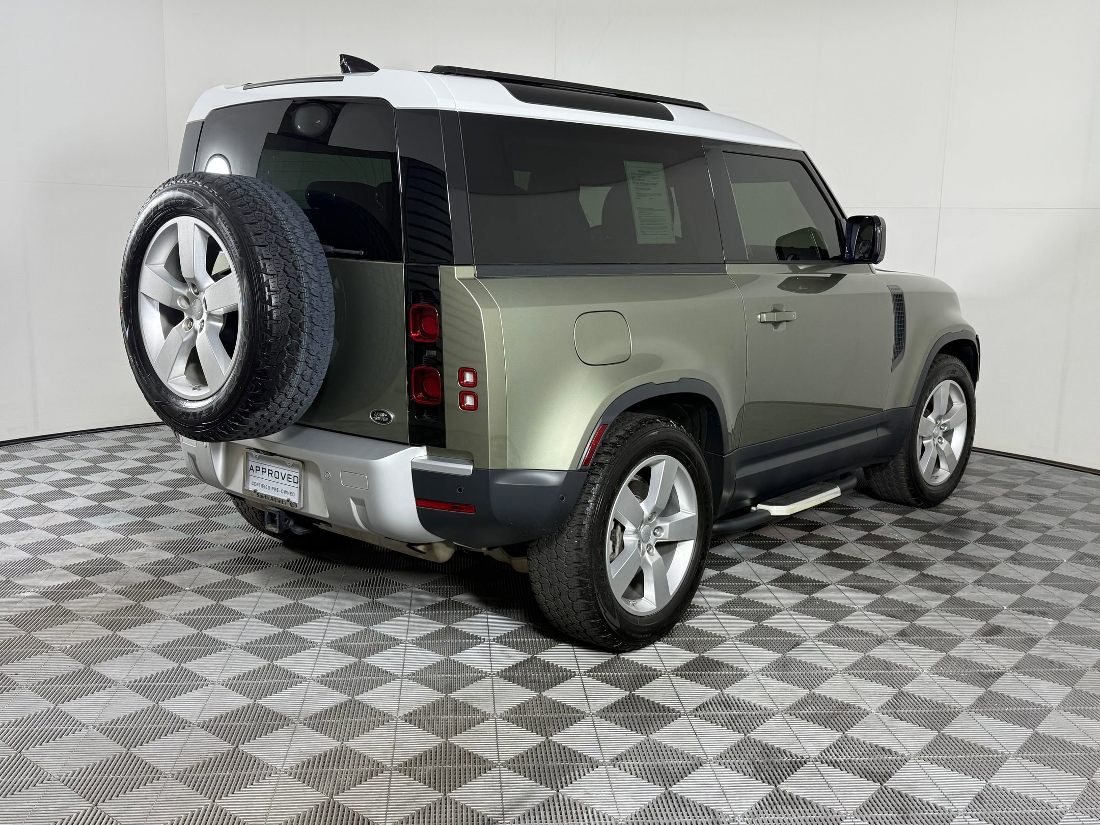 Certified 2021 Land Rover Defender 90 First Edition image 9