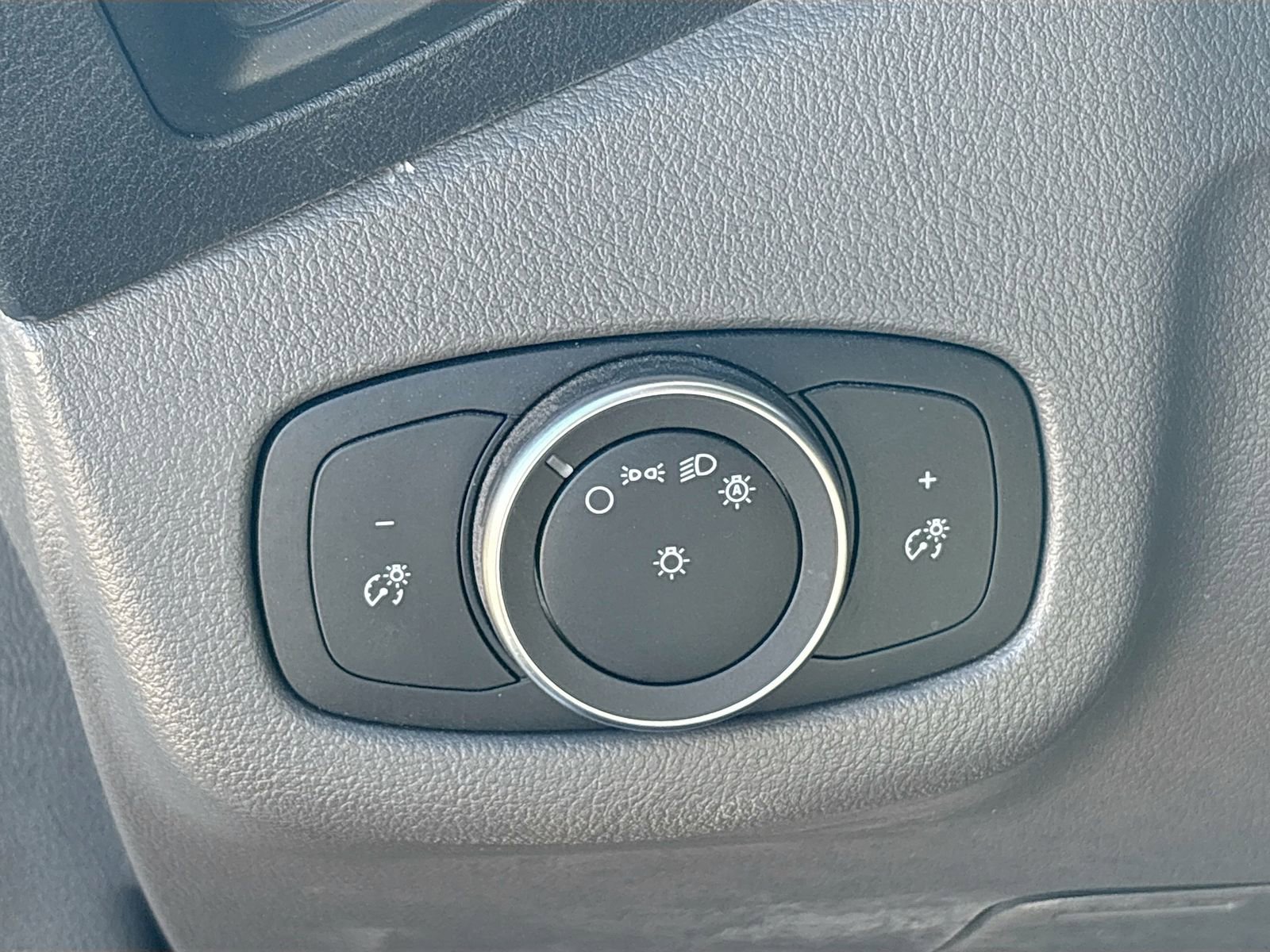 Used 2023 Ford Transit Connect XL image 10