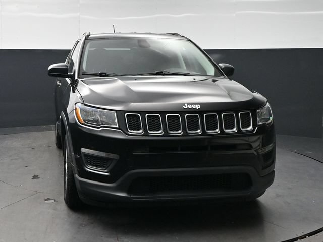 Used 2018 Jeep Compass Sport FWD video 2