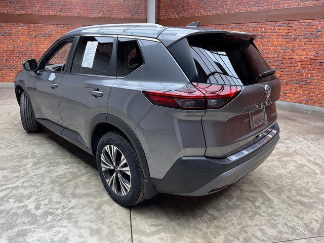 Used 2022 Nissan Rogue SV w/ SV Premium Package image 3