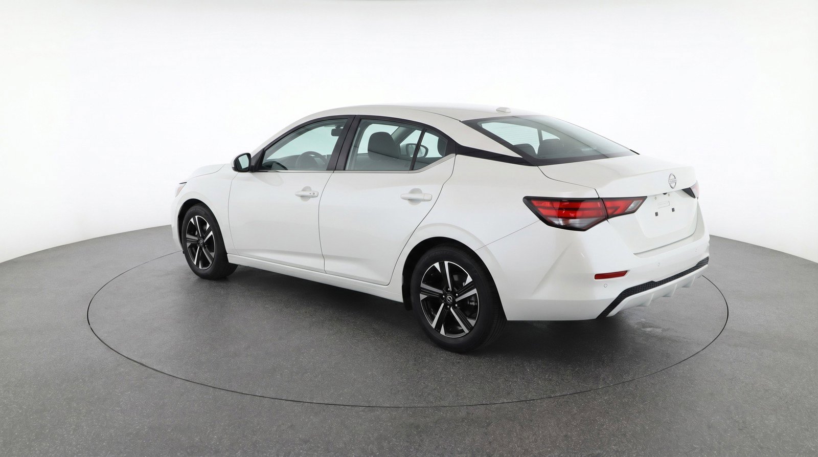 Used 2025 Nissan Sentra SV image 5