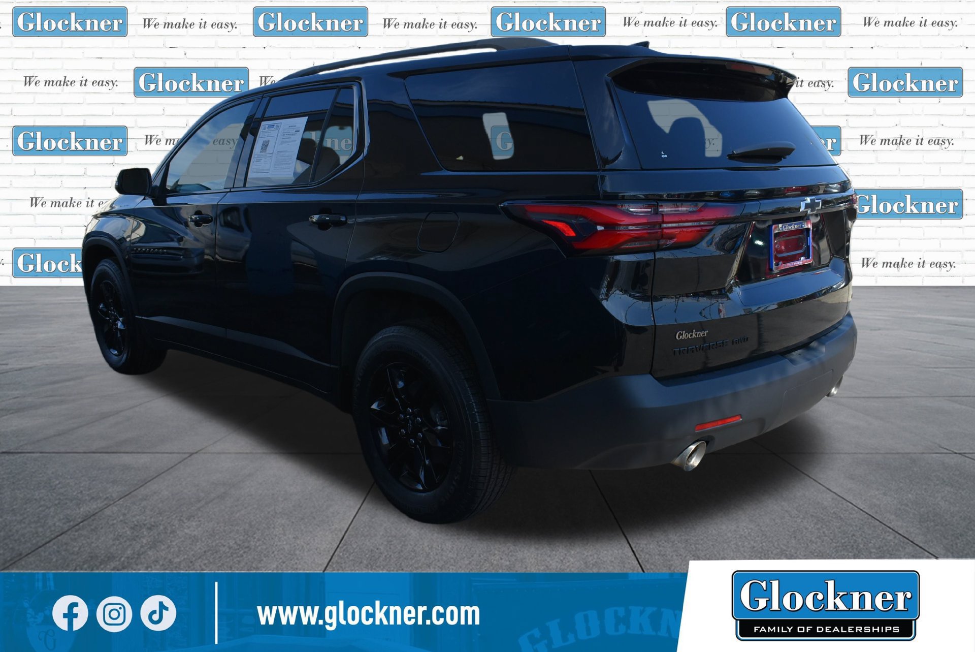 Used 2023 Chevrolet Traverse LT w/ Midnight/Sport Edition AWD/4WD image 8
