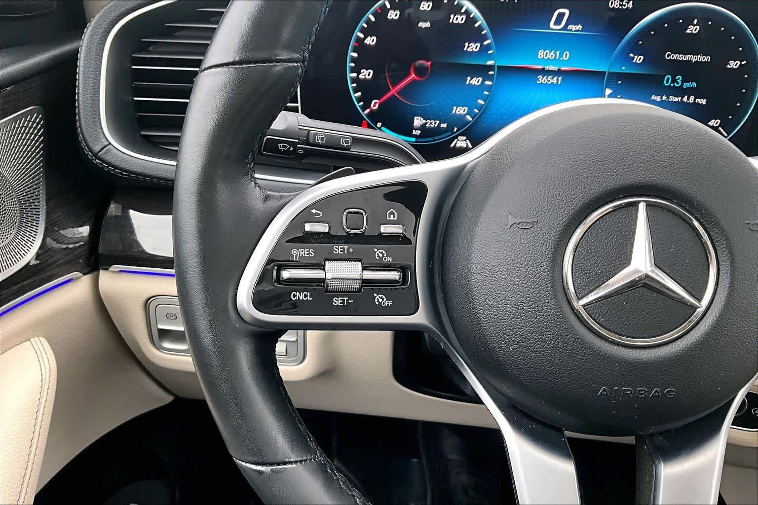 Used 2022 Mercedes-Benz GLS 450 4MATIC image 24