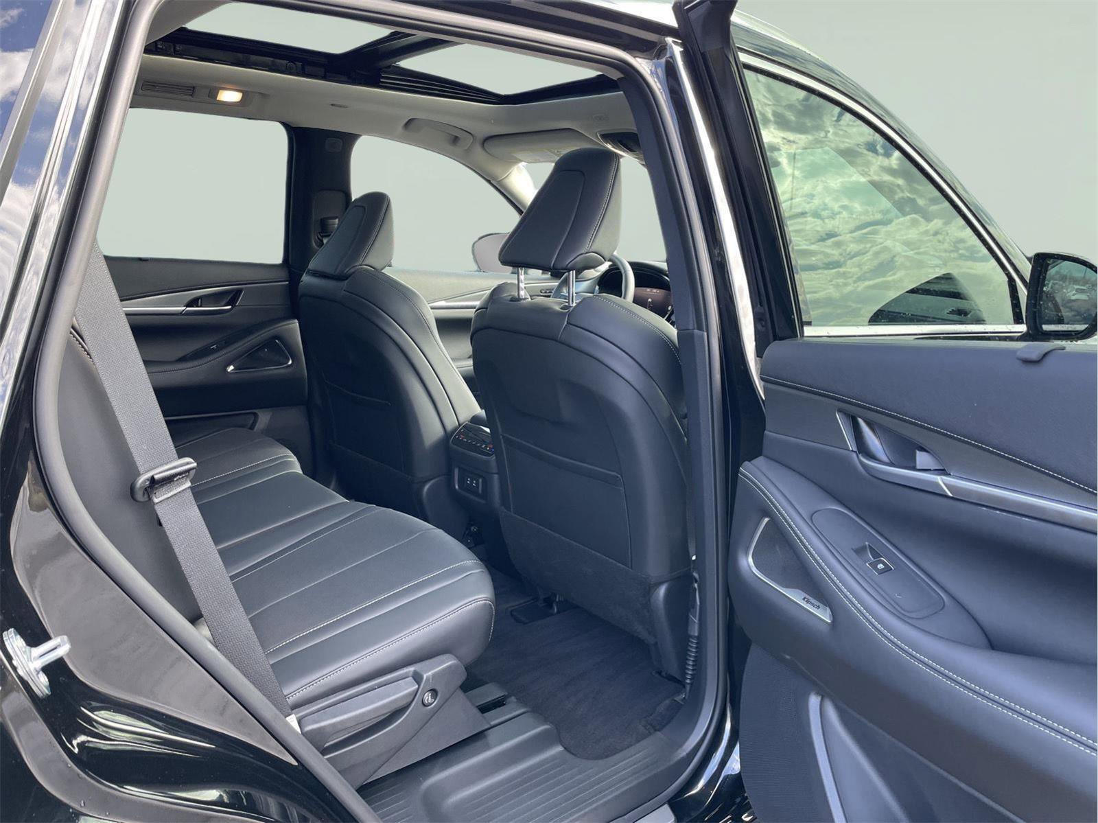 Used 2026 INFINITI QX60 Luxe w/ Cargo Package AWD/4WD image 20