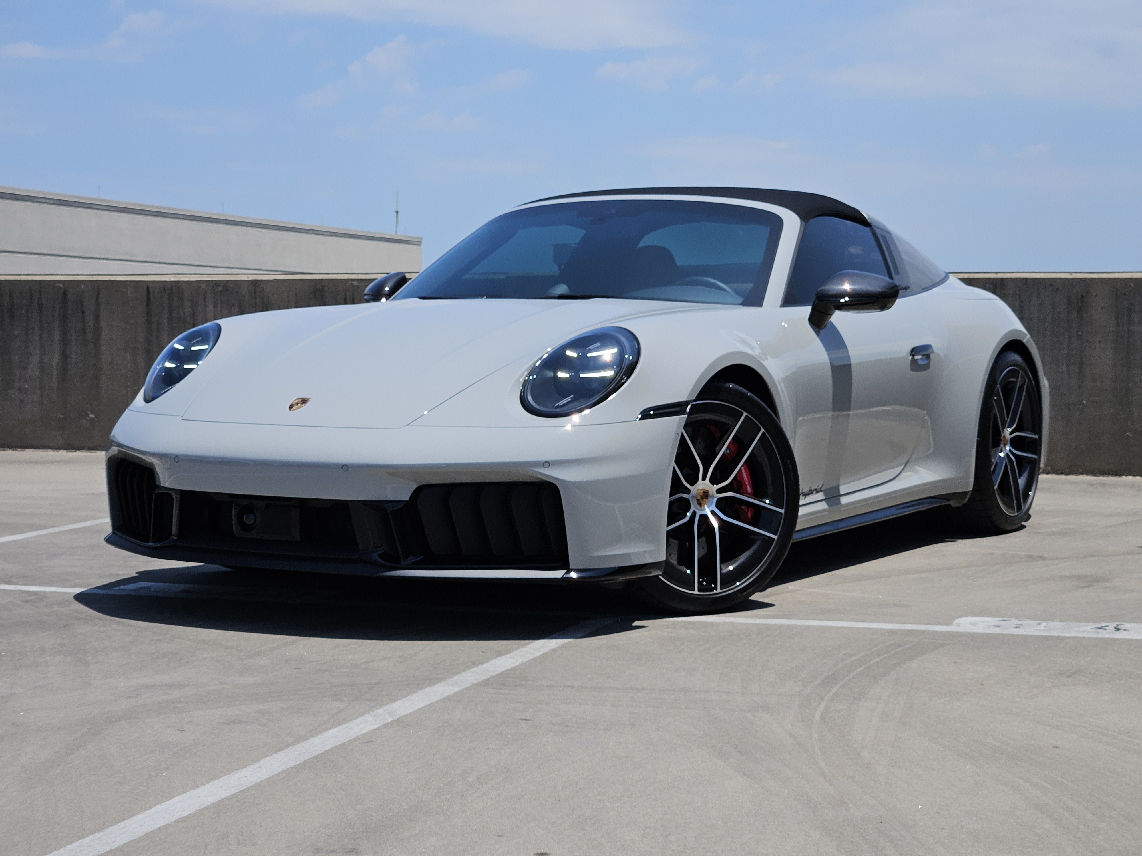 Certified 2026 Porsche 911 Targa 4 GTS AWD/4WD image 1