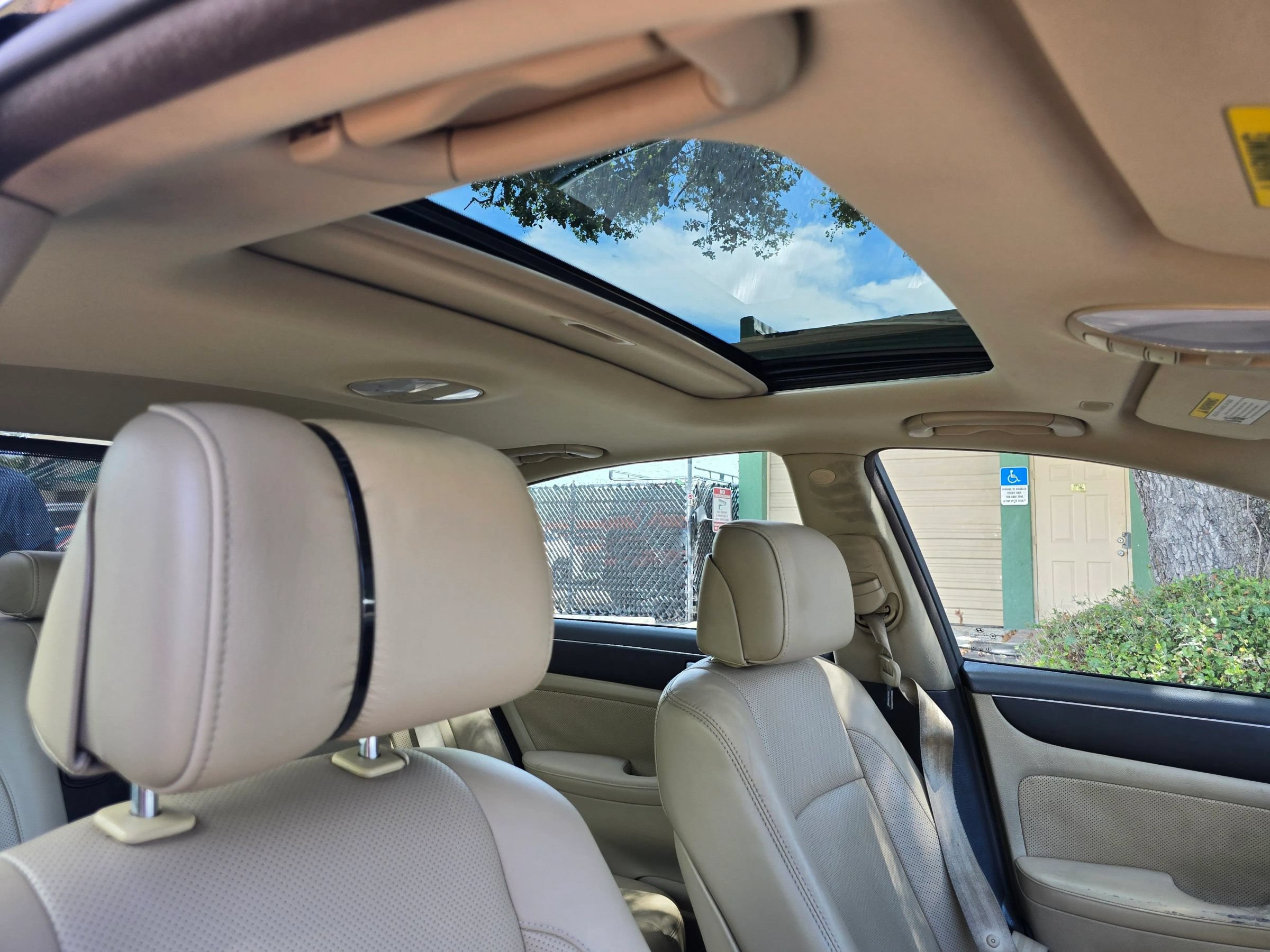 Used 2013 Hyundai Genesis 3.8 w/ Technology Pkg RWD image 31