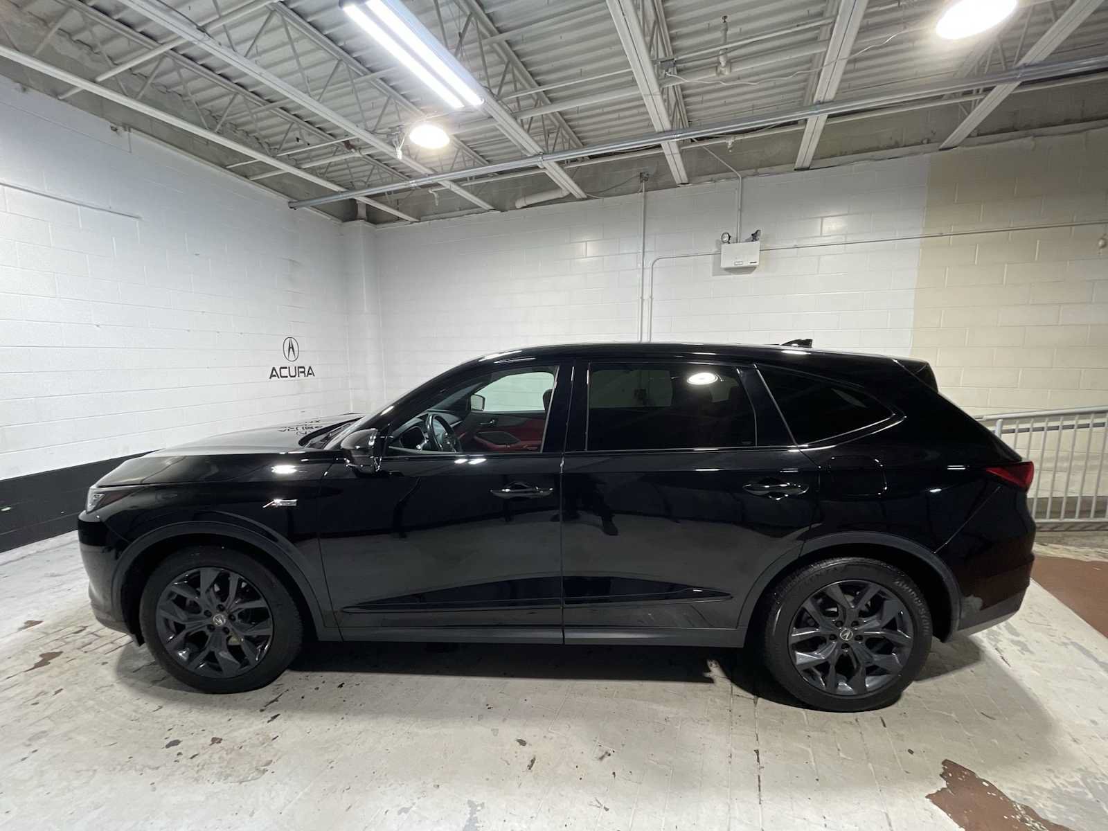 Used 2023 Acura MDX A-Spec AWD/4WD image 3