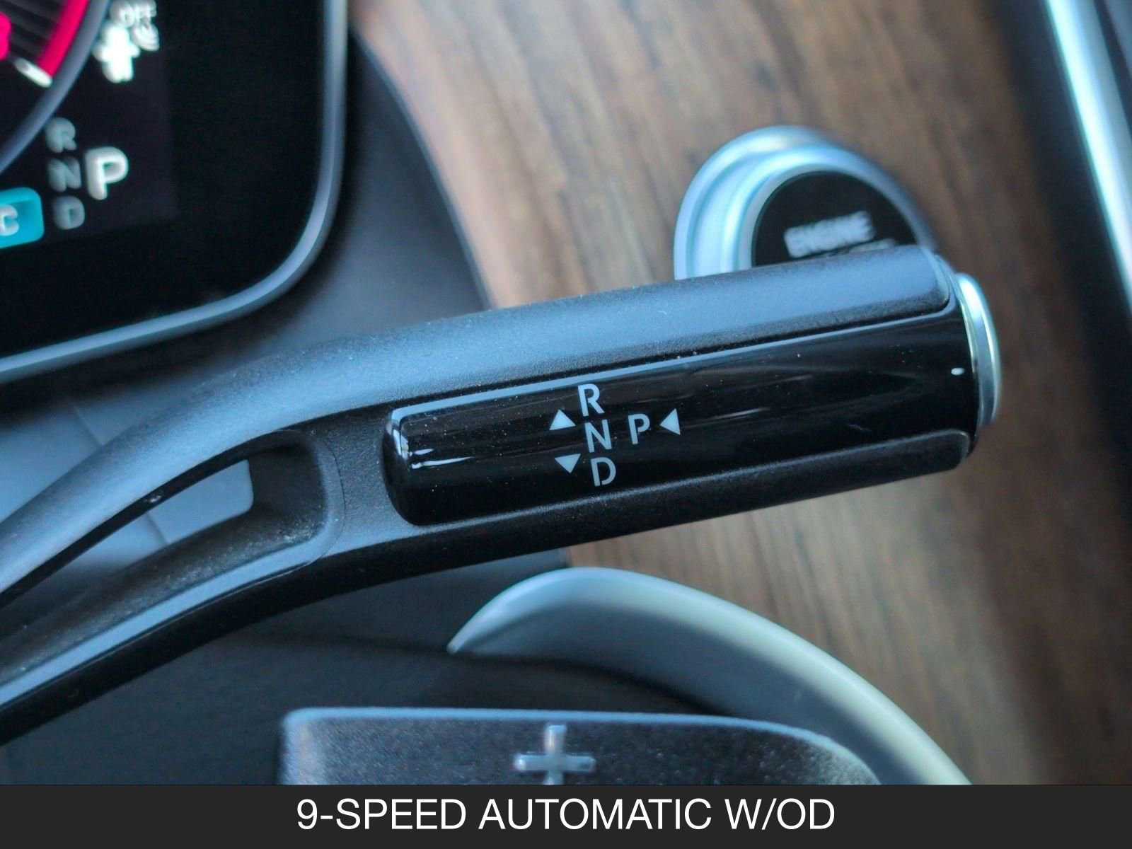 Used 2024 Mercedes-Benz GLC 300 4MATIC image 18