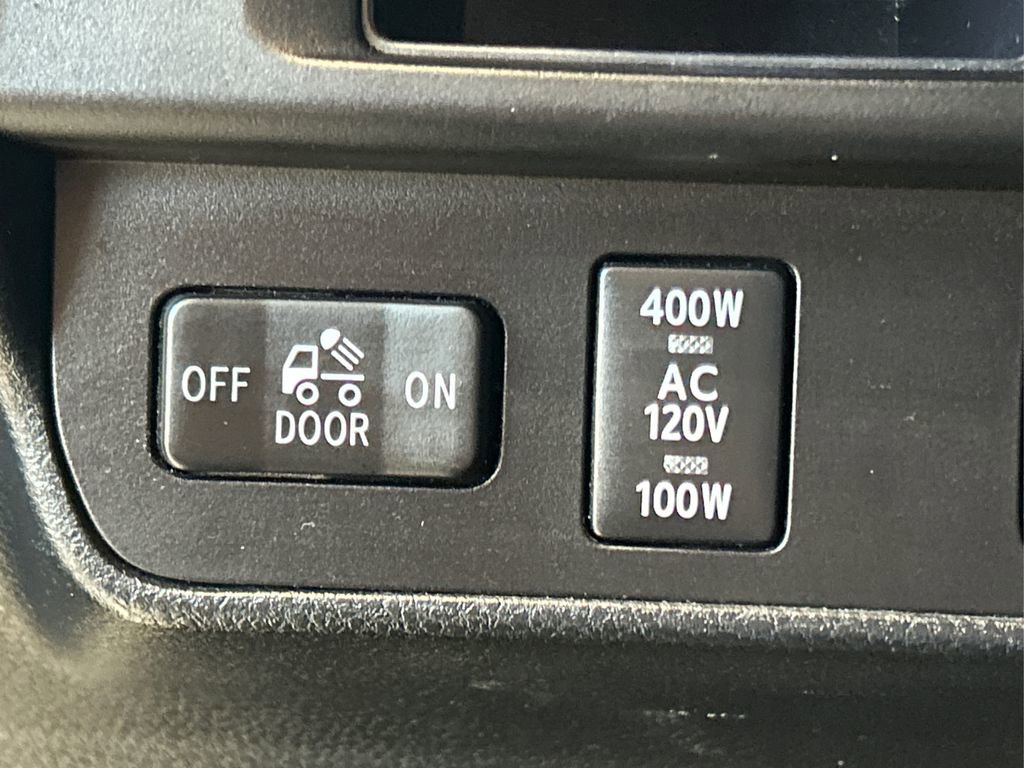 Used 2016 Toyota Tacoma TRD Off-Road image 38
