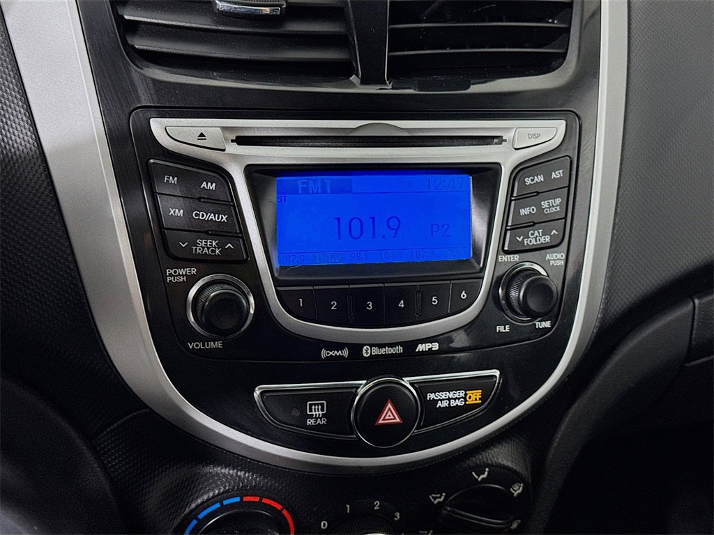 Used 2012 Hyundai Accent SE image 5