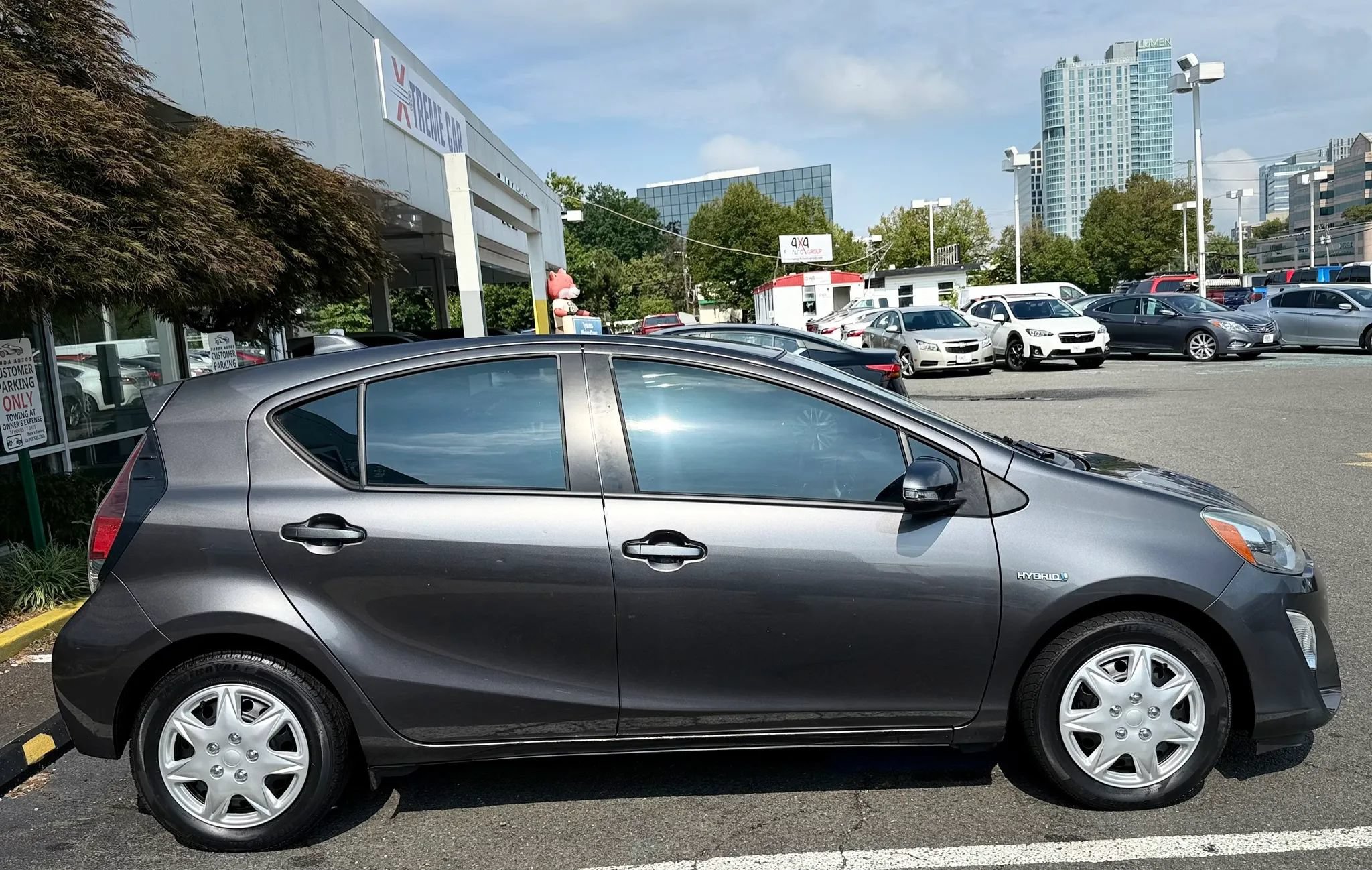 Used 2015 Toyota Prius C Two FWD image 8