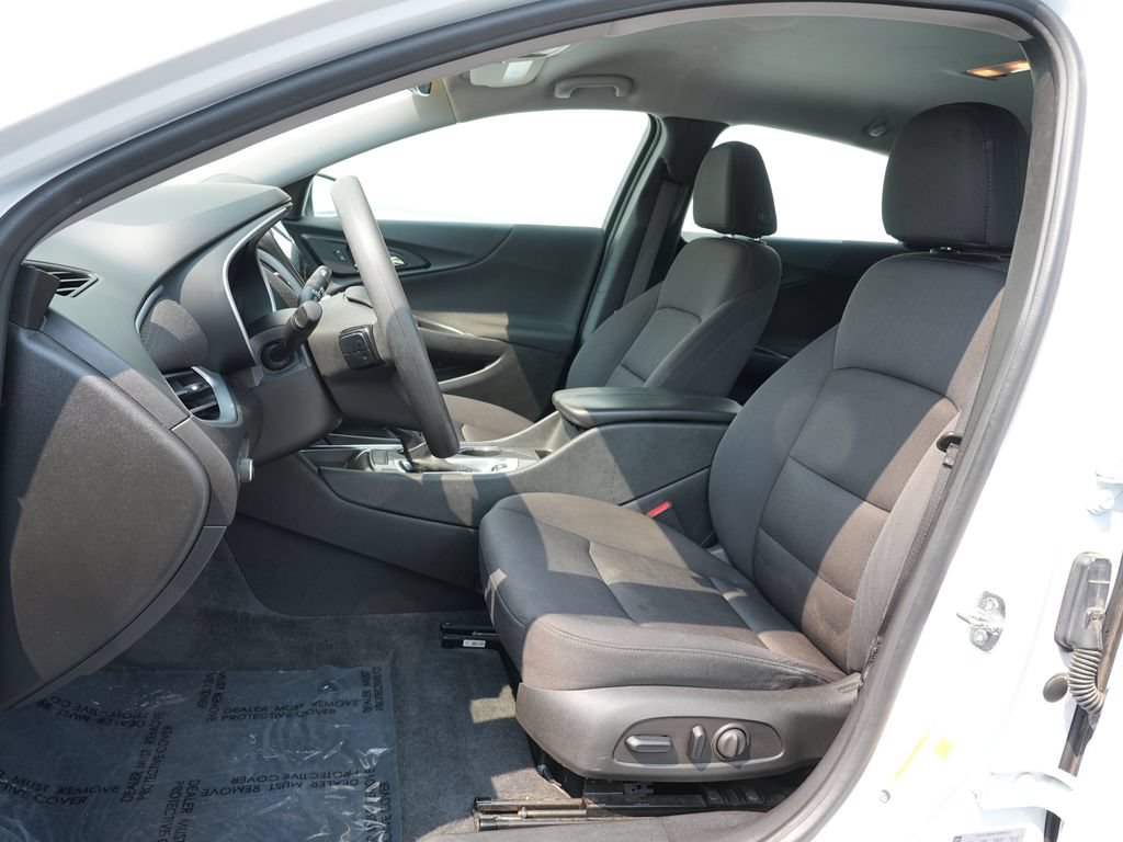 Used 2023 Chevrolet Malibu LT w/ Driver Confidence Package FWD image 12